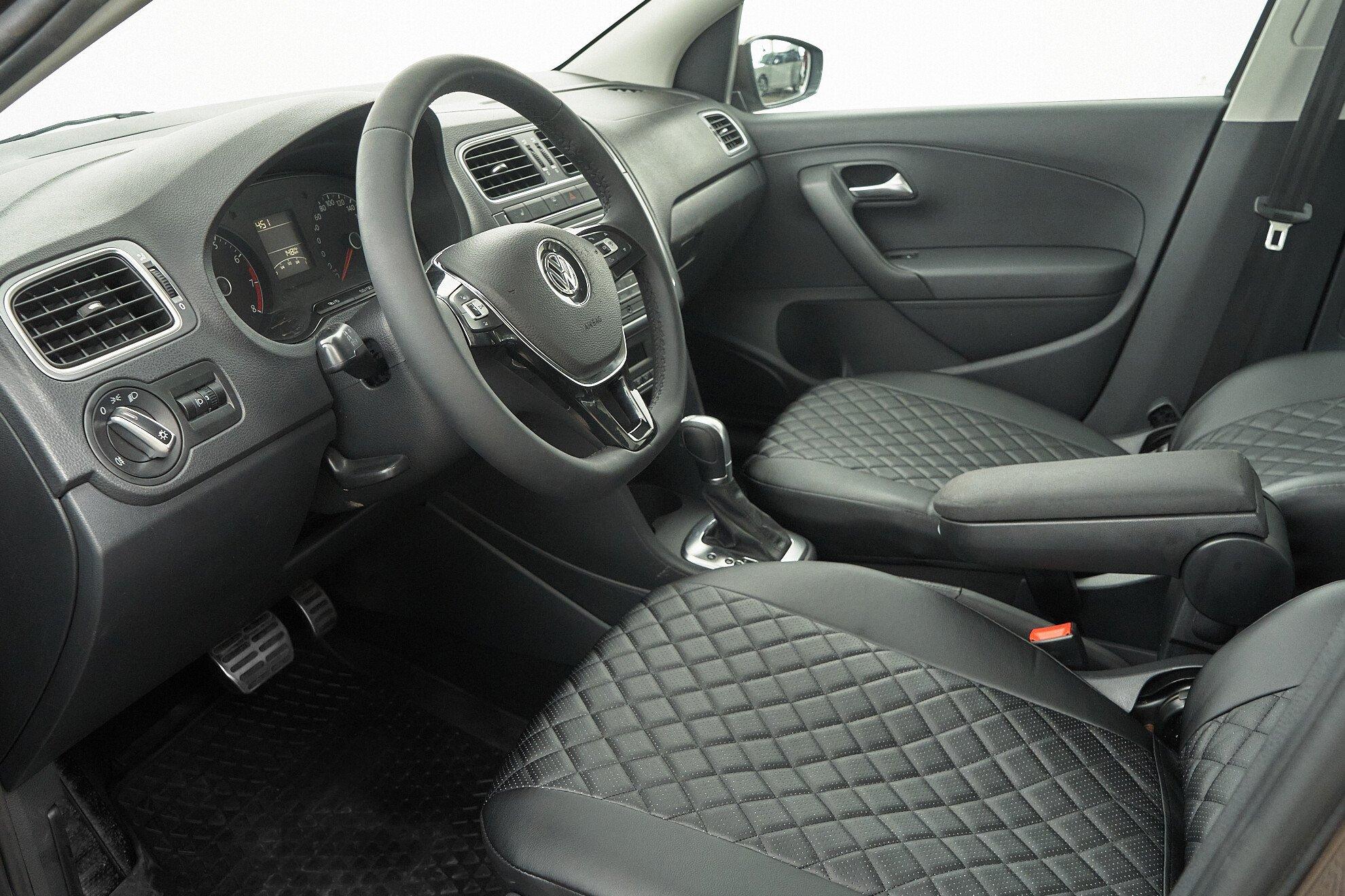 Volkswagen Polo 2019, коричневый