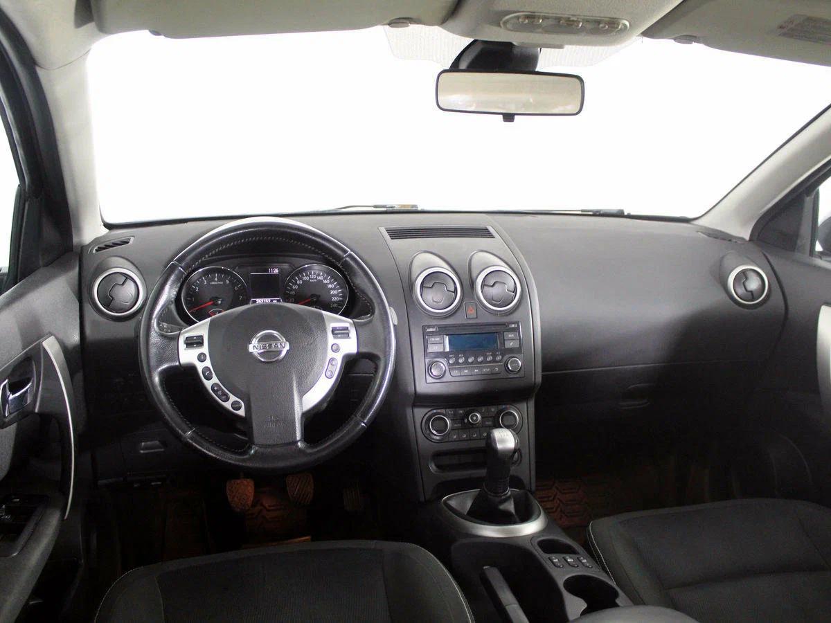 Nissan Qashqai 2012, серый