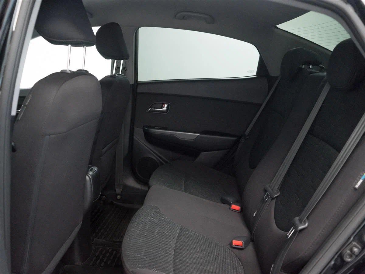 Kia Rio 2017, черный