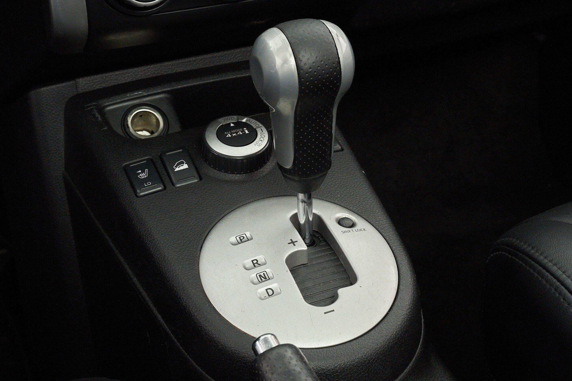 Nissan X-Trail 2014, серебряный