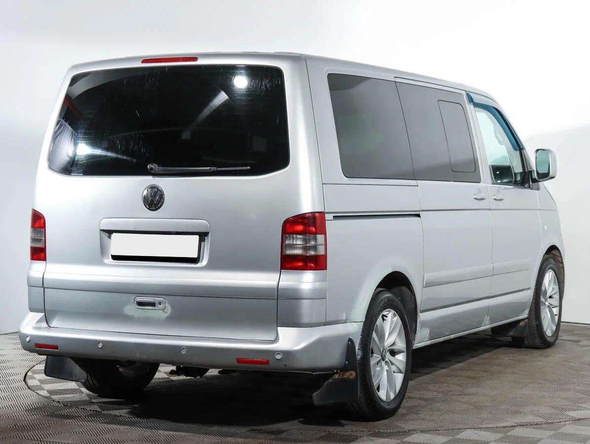 Volkswagen Multivan 2007, серебряный