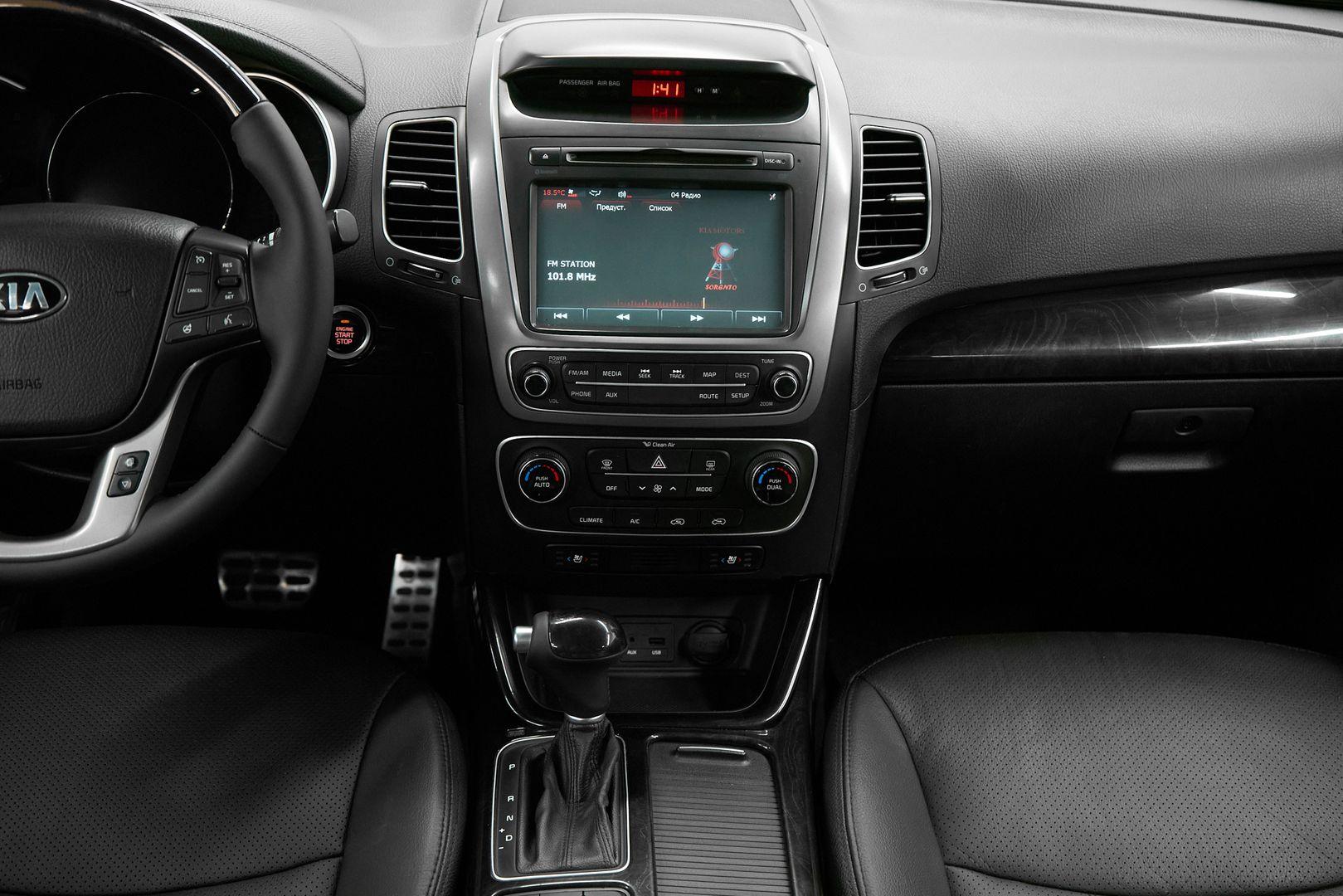 Kia Sorento 2013, черный