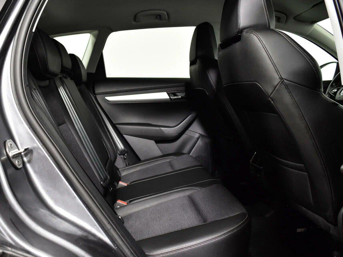 Skoda Karoq 2021, серый