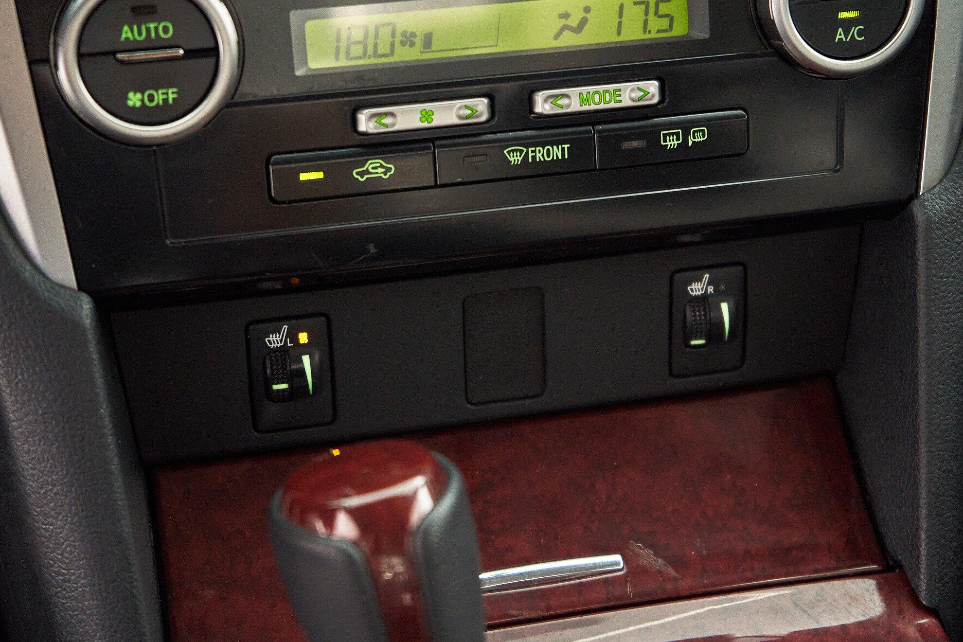 Toyota Camry 2014, черный