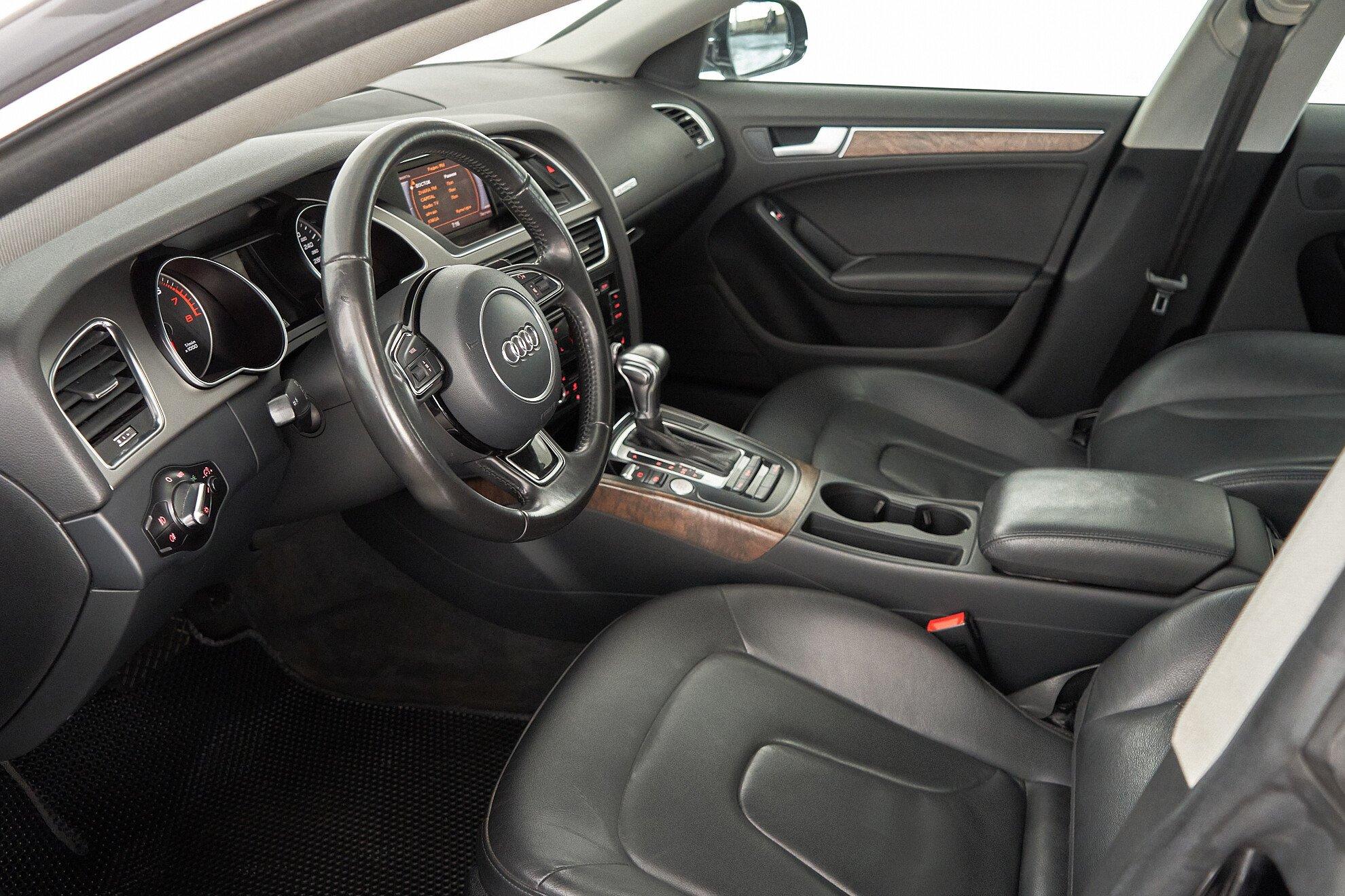 Audi A5 2013, черный