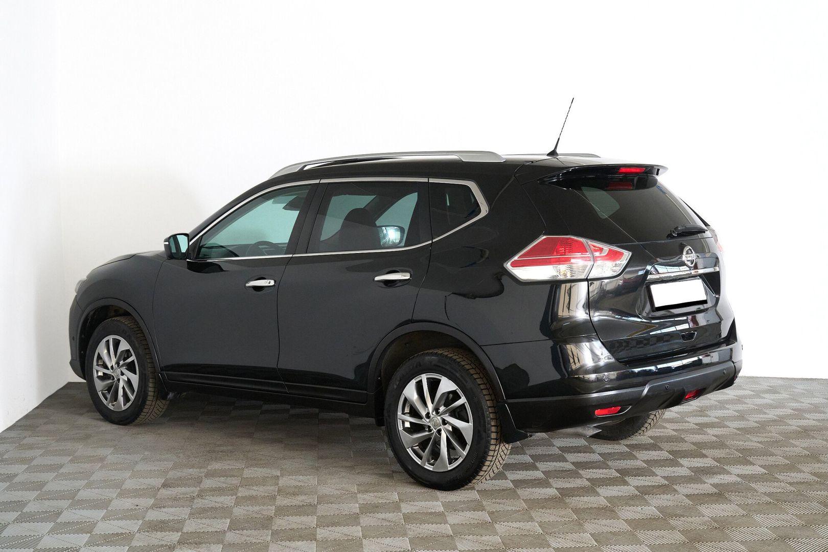 Nissan X-Trail 2016, черный