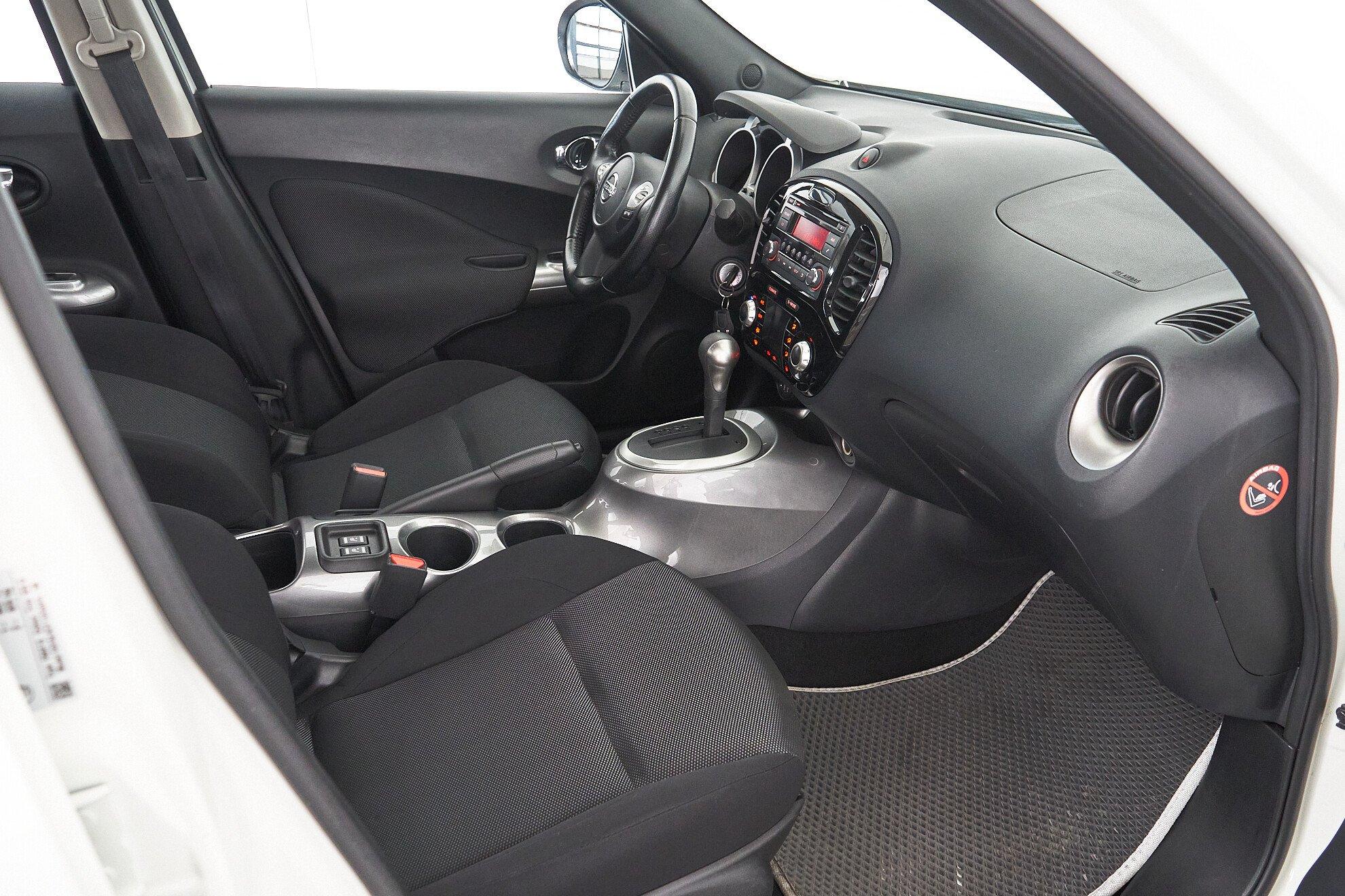 Nissan Juke 2014, белый