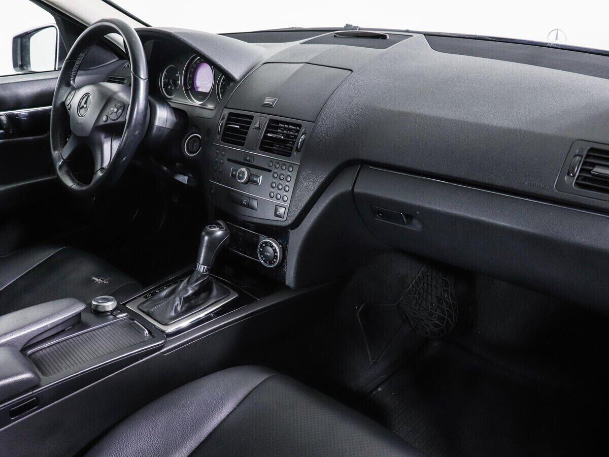 Mercedes-Benz C-Класс 2010, серый