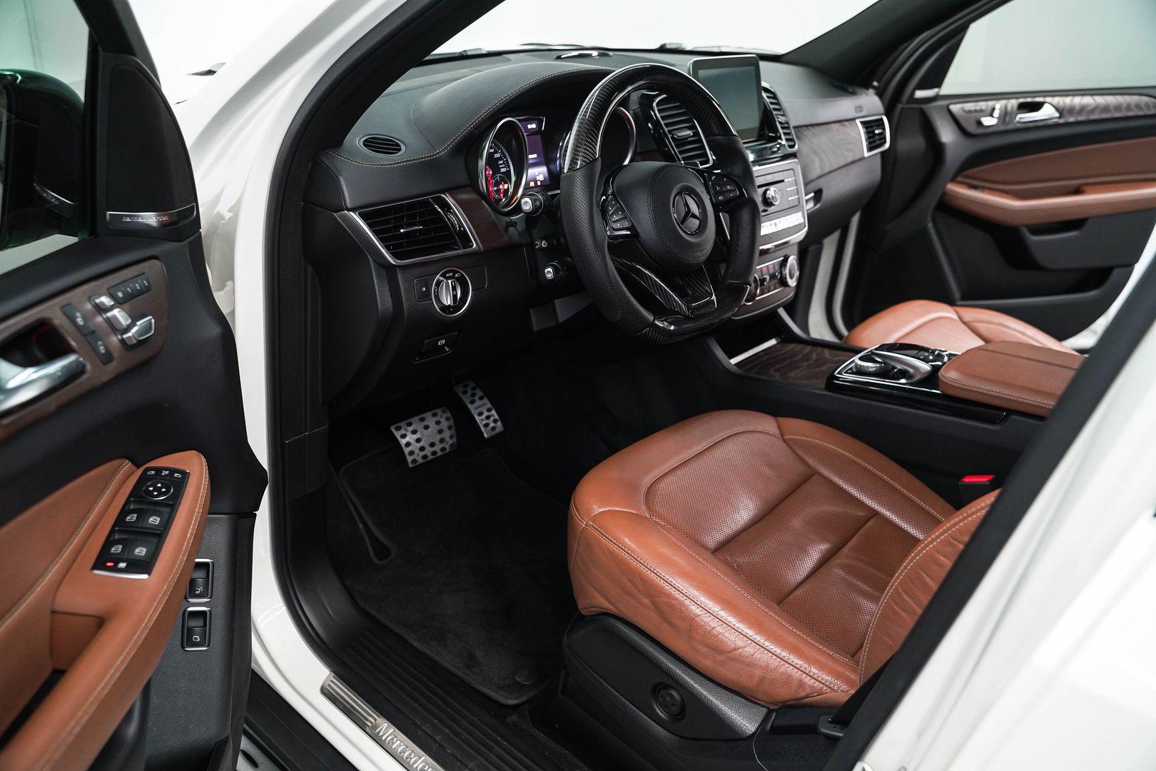 Mercedes-Benz GLS 2016, белый