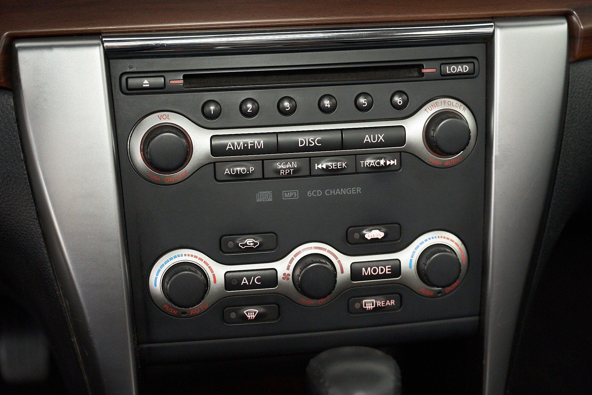 Nissan Teana 2010, черный