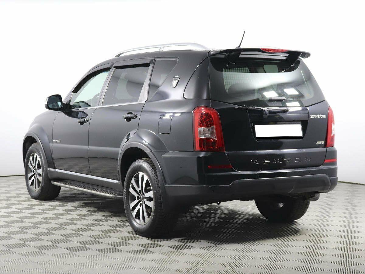 SsangYong Rexton 2016, черный