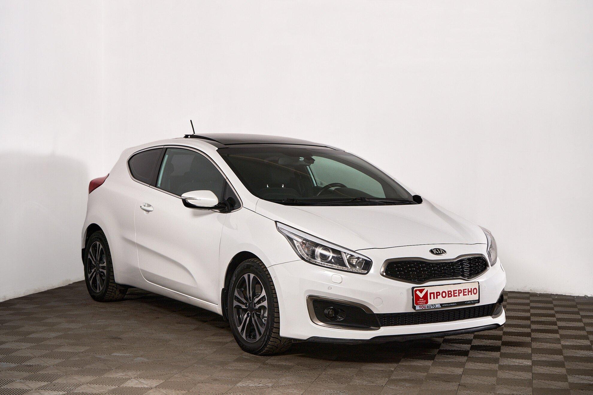 Kia Ceed 2015, белый