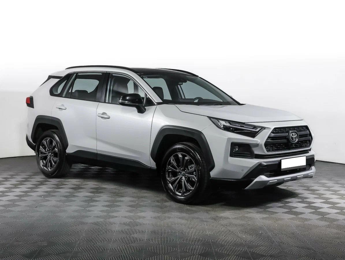 Toyota RAV4 2025, белый