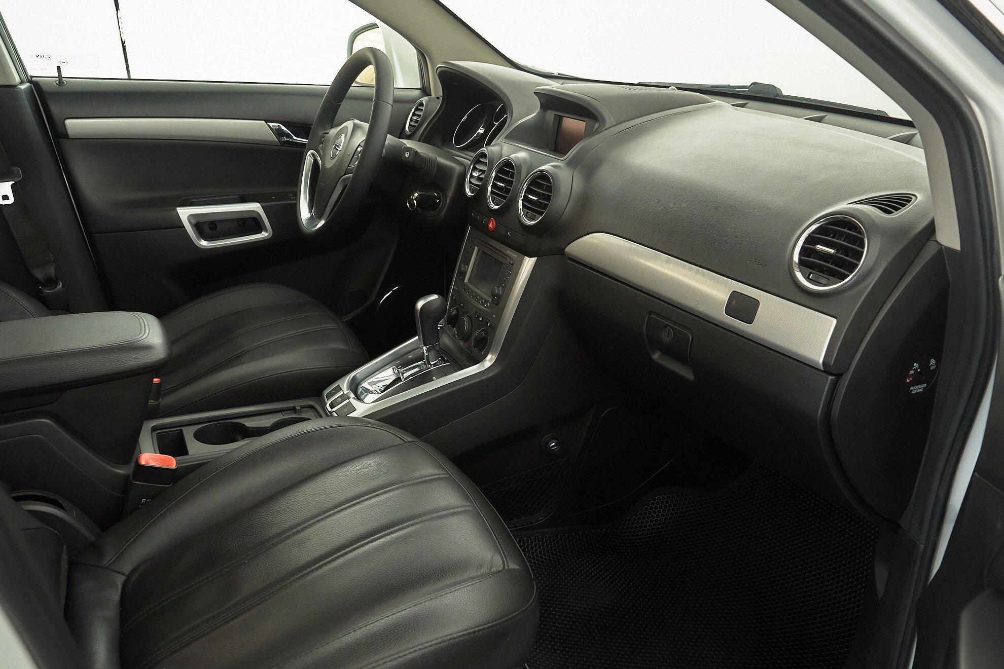Opel Antara 2013, белый