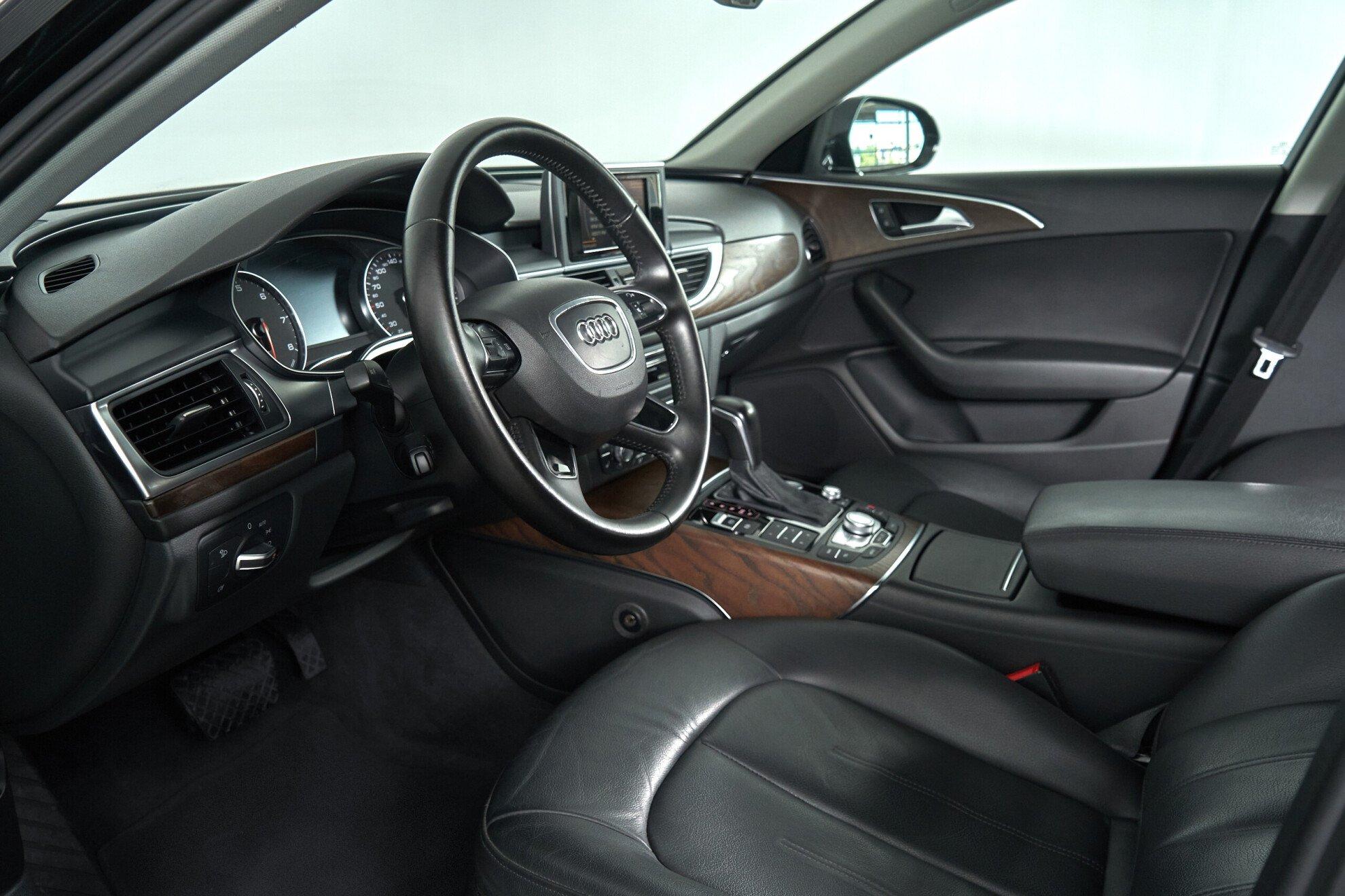 Audi A6 2017, черный