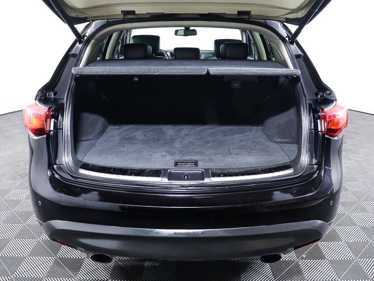 Infiniti QX70 2016, черный