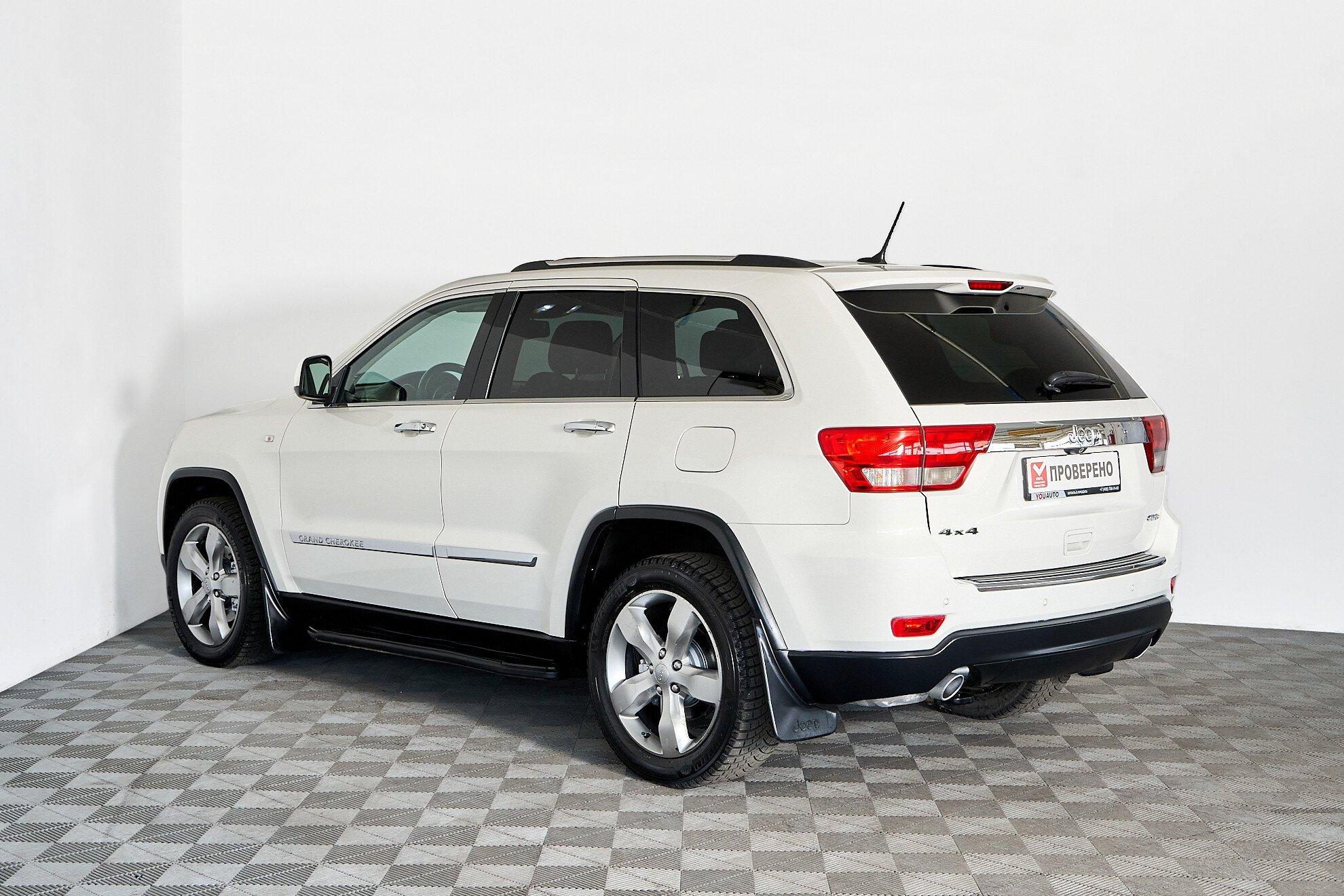 Jeep Grand Cherokee 2012, белый