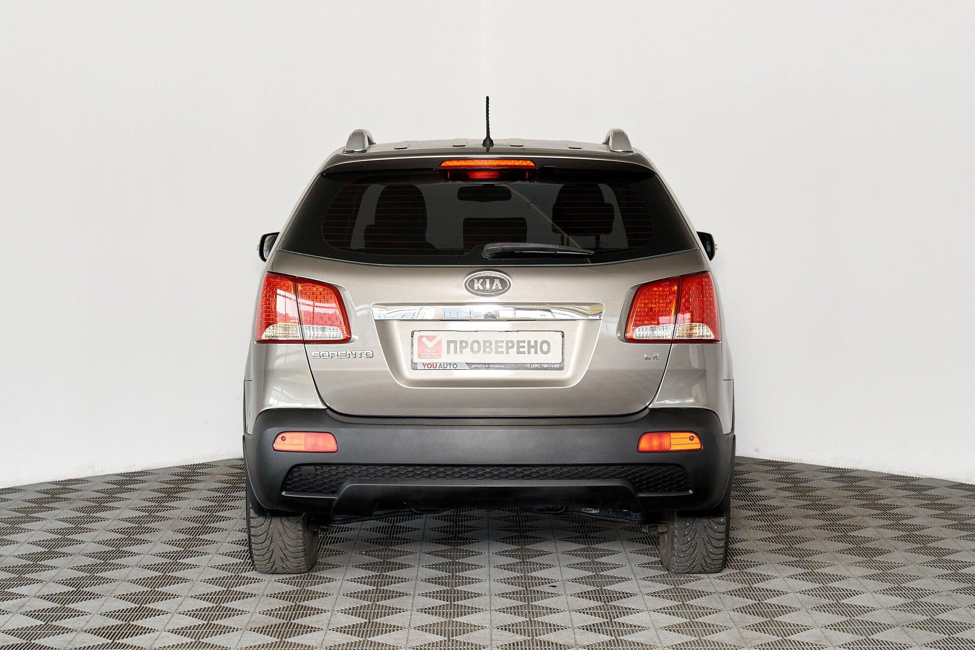 Kia Sorento 2010, серый