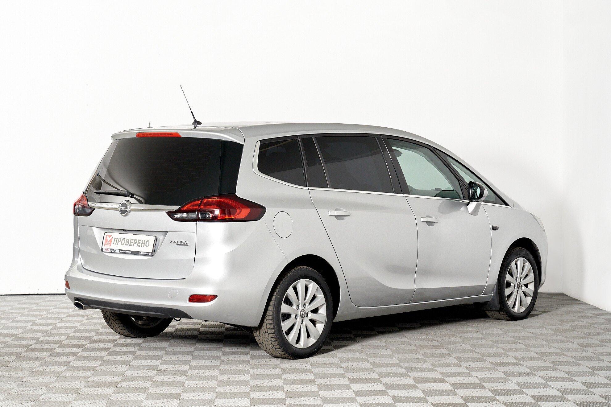 Opel Zafira 2015, серебряный