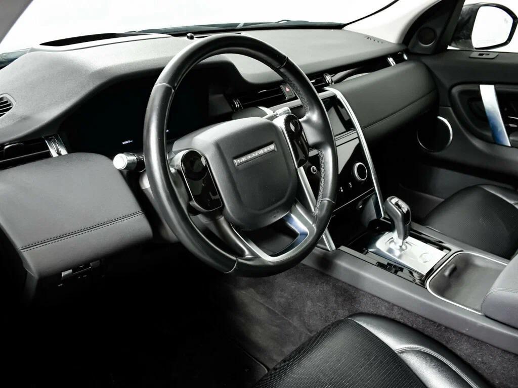 Land Rover Discovery Sport 2020, белый