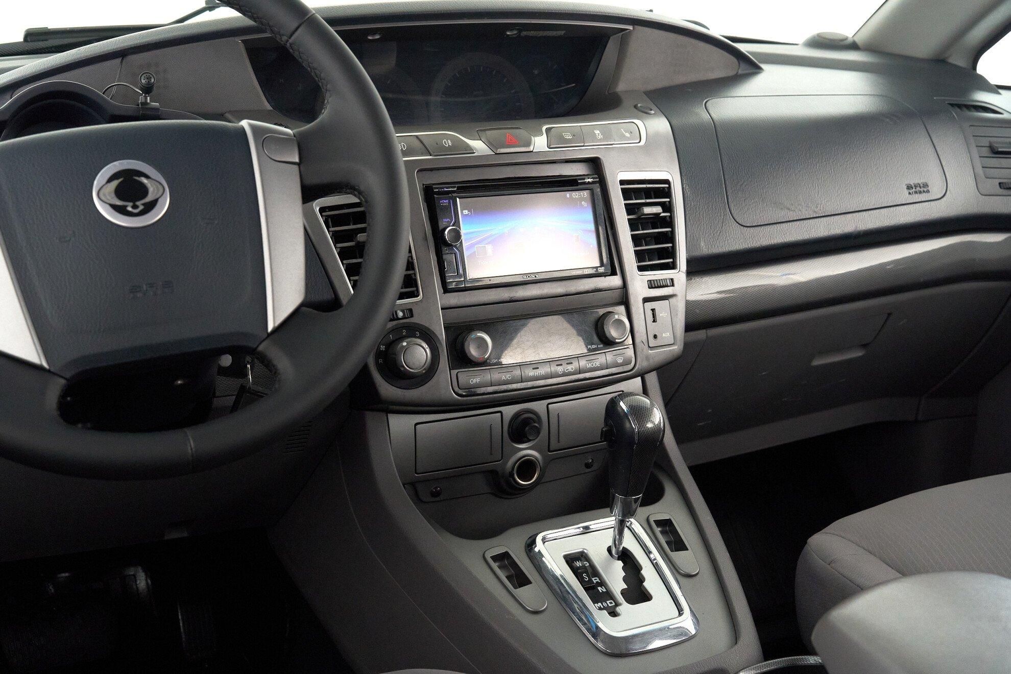 SsangYong Stavic 2014, черный