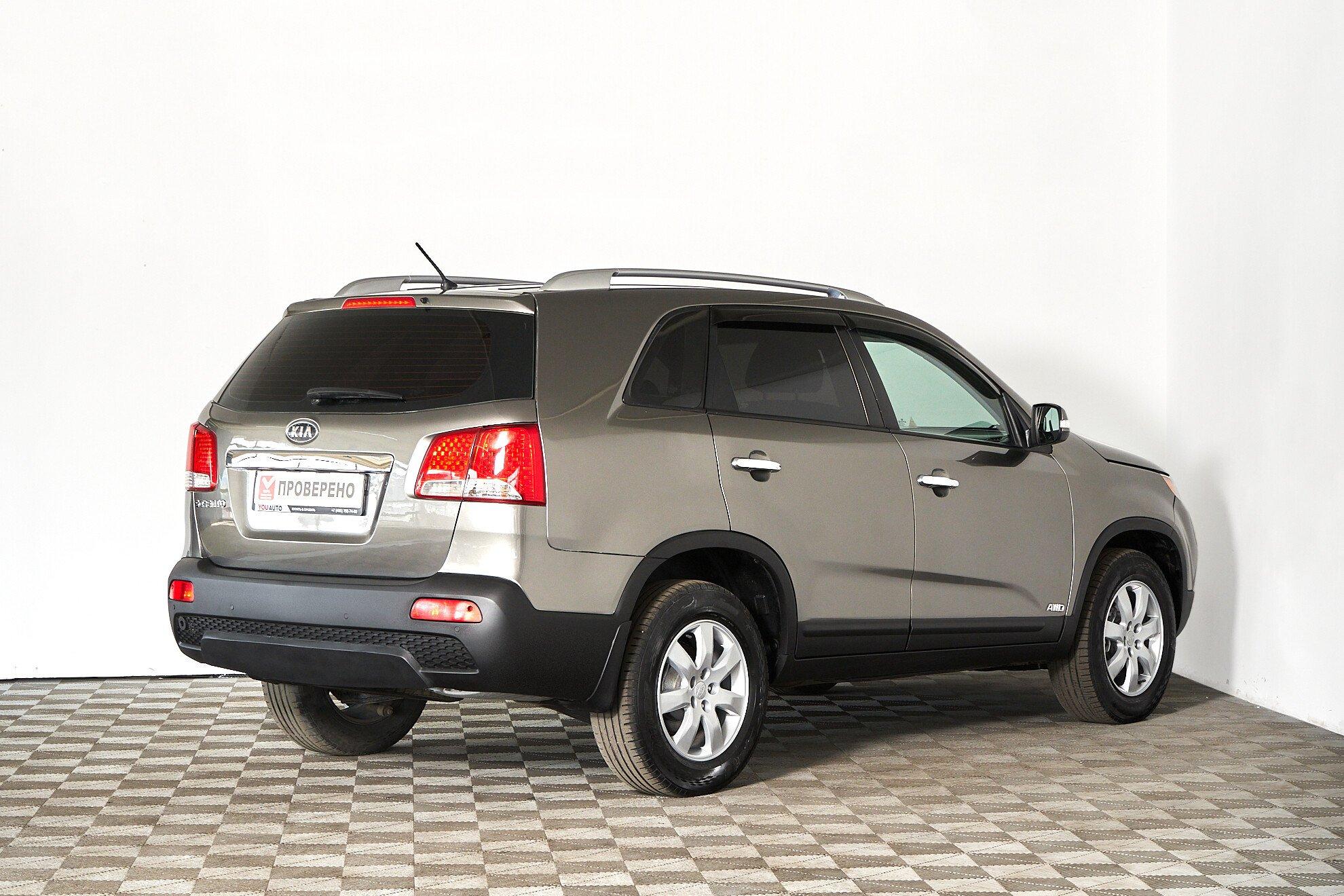 Kia Sorento 2011, серый