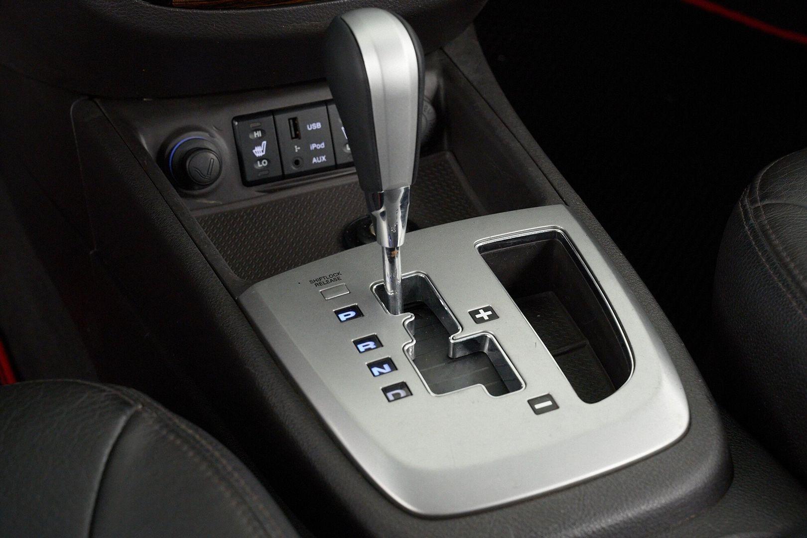 Hyundai Santa Fe 2011, черный