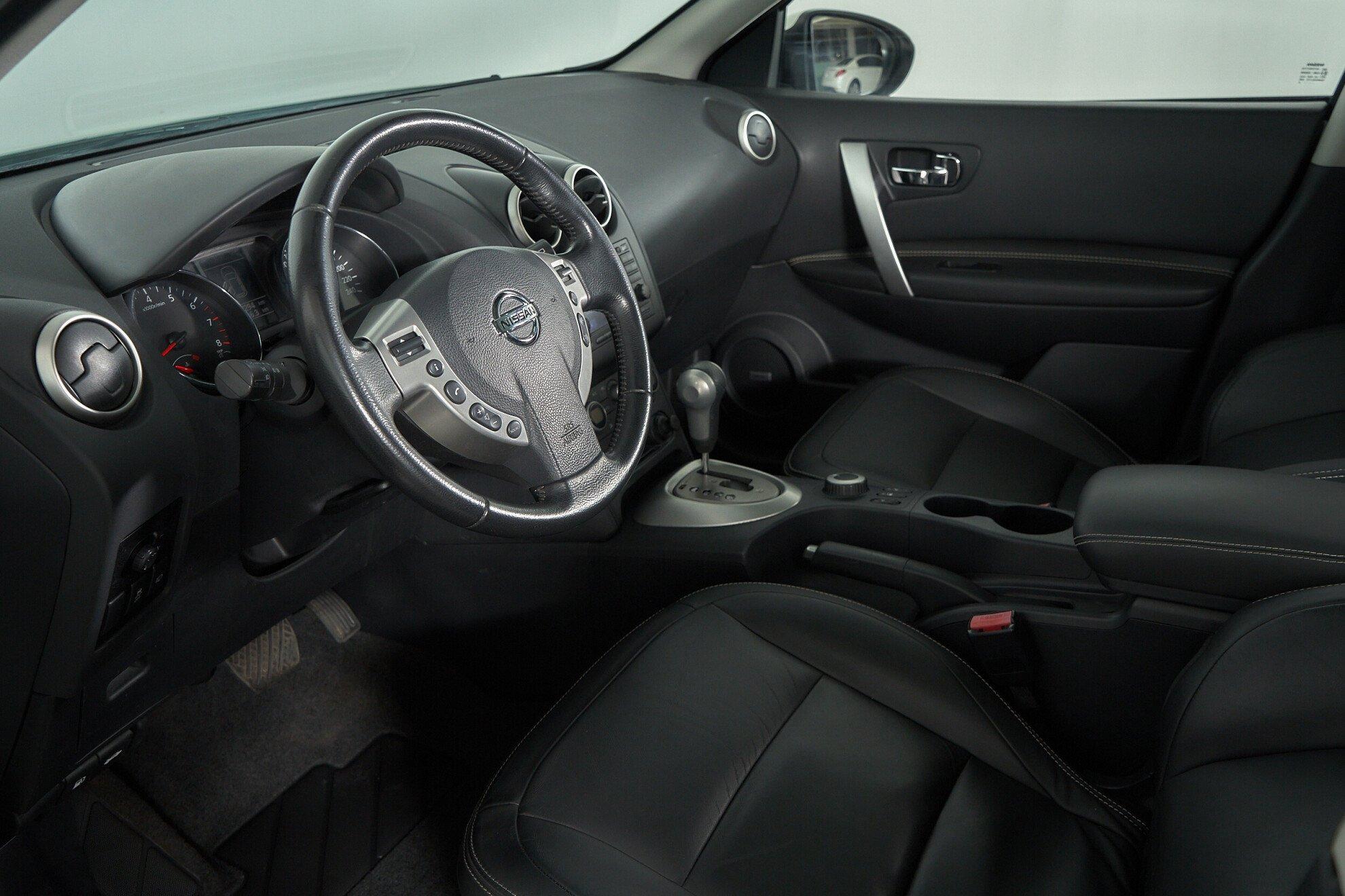 Nissan Qashqai+2 2013, белый