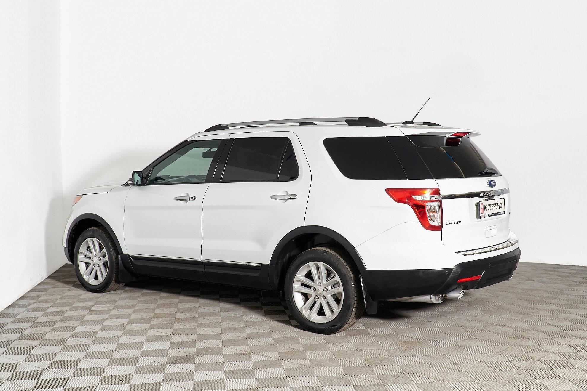 Ford Explorer 2013, белый