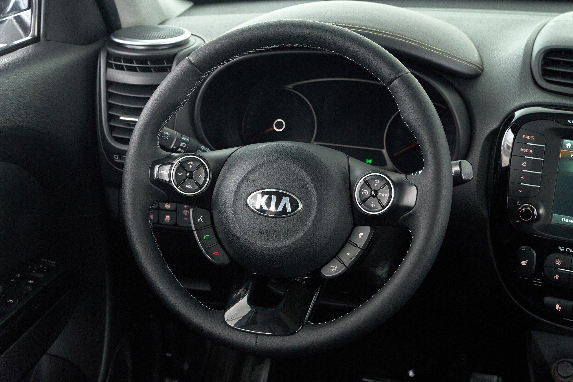 Kia Soul 2016, белый