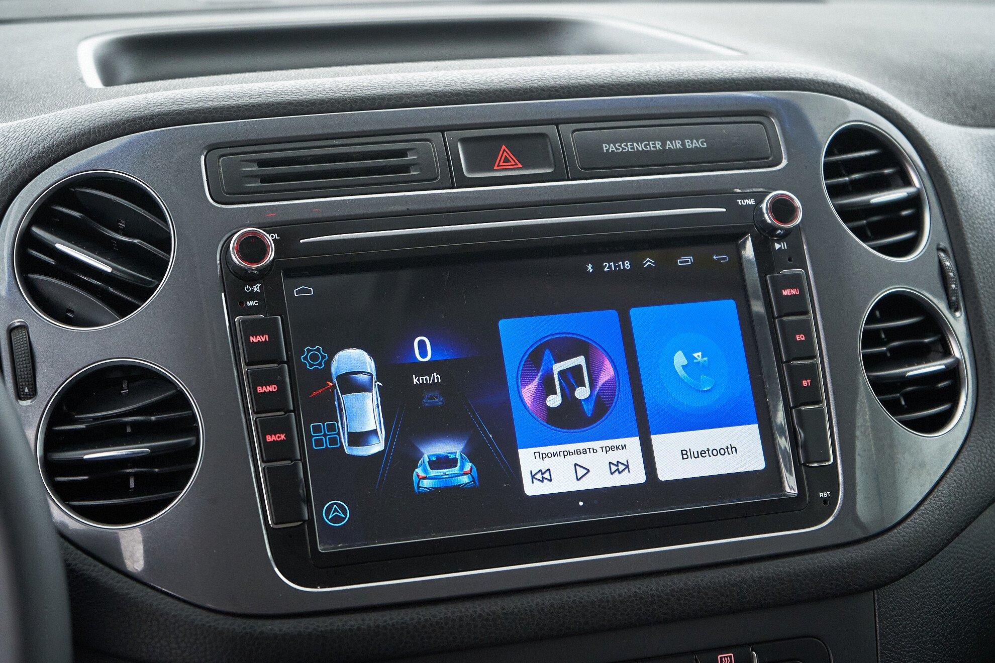 Volkswagen Tiguan 2012, черный