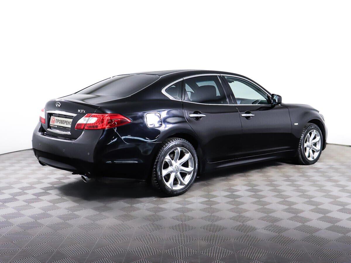 Infiniti M 2013, черный