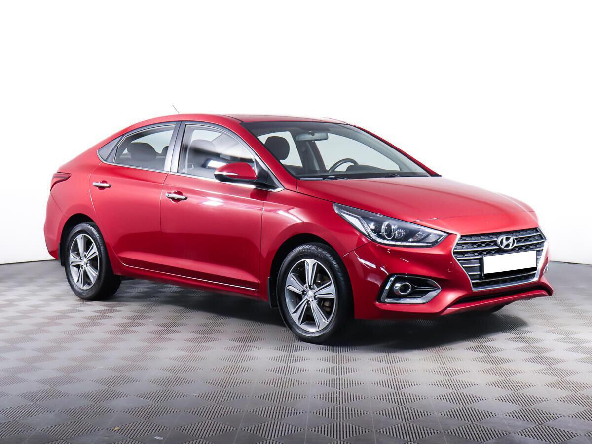 Hyundai Solaris 2018, красный