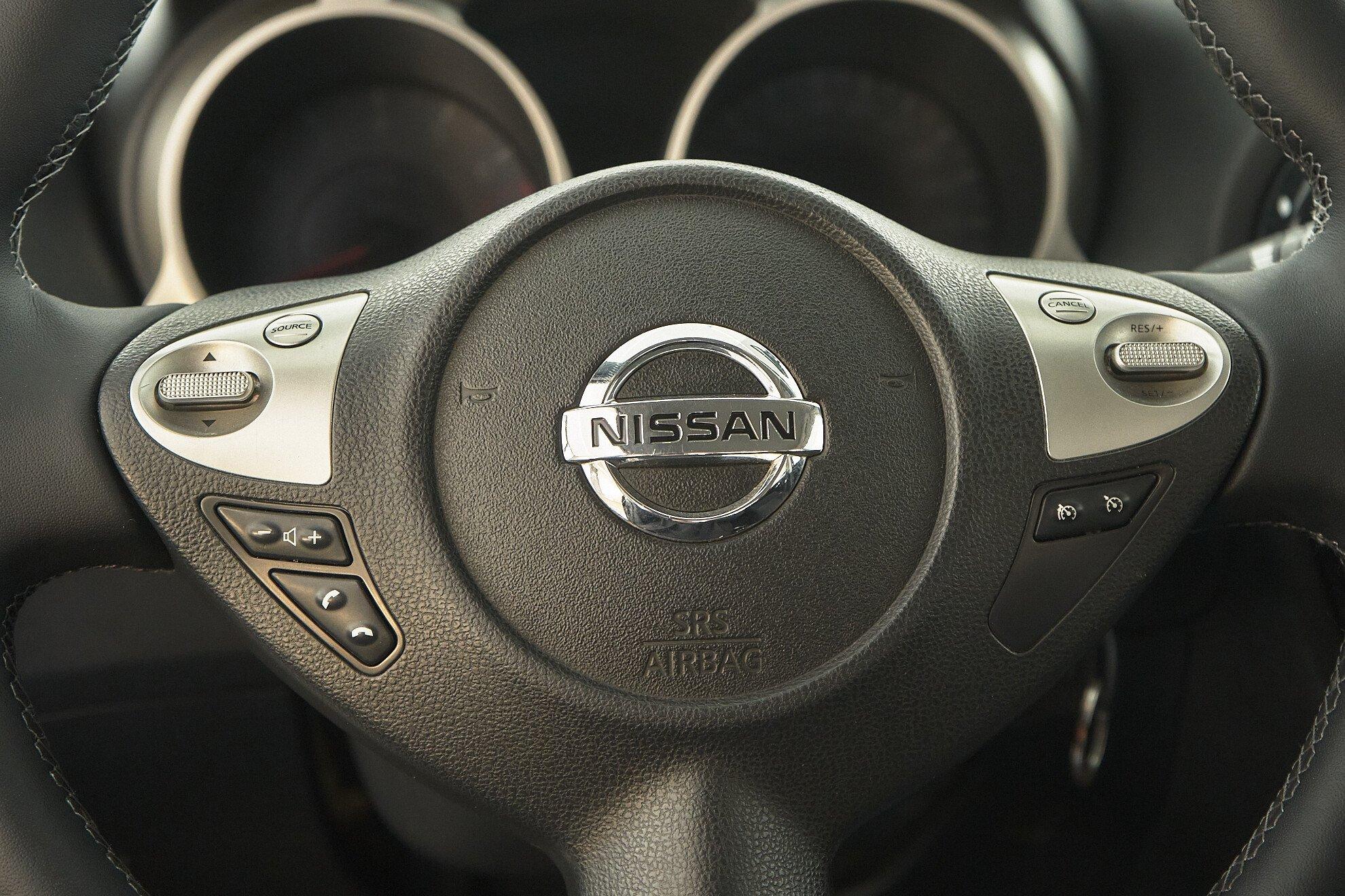 Nissan Juke 2012, коричневый