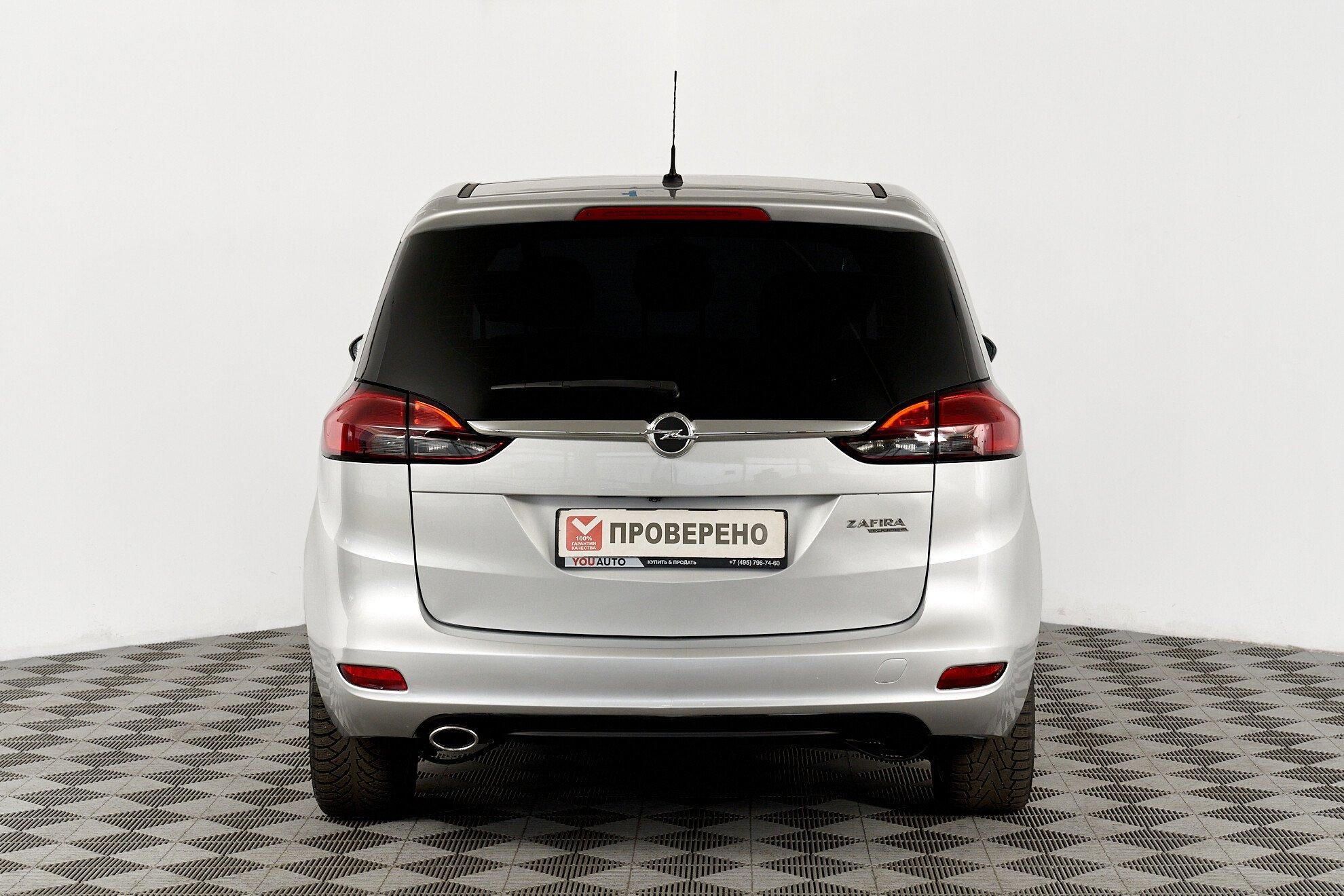 Opel Zafira 2015, серебряный