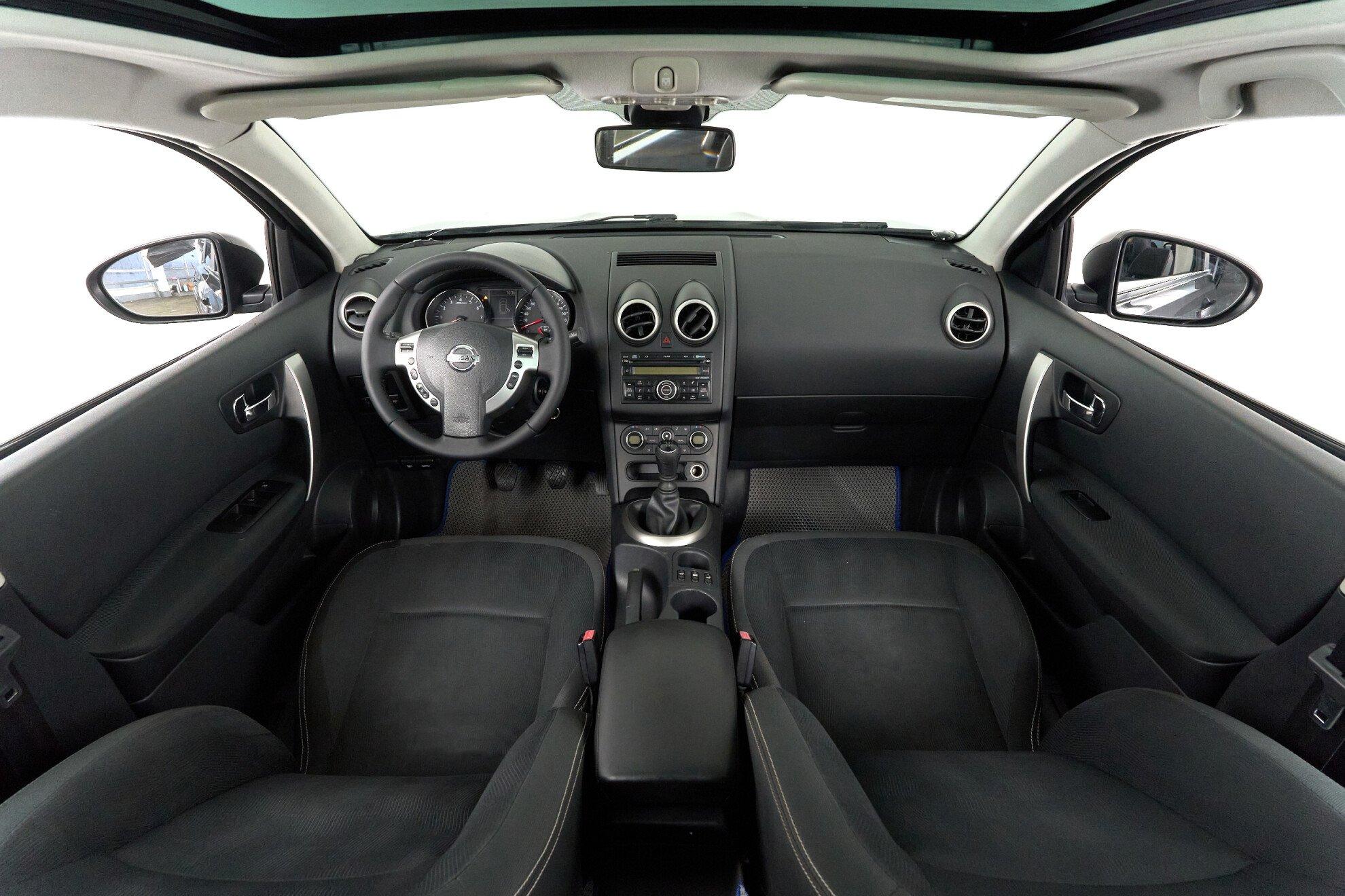 Nissan Qashqai+2 2010, черный