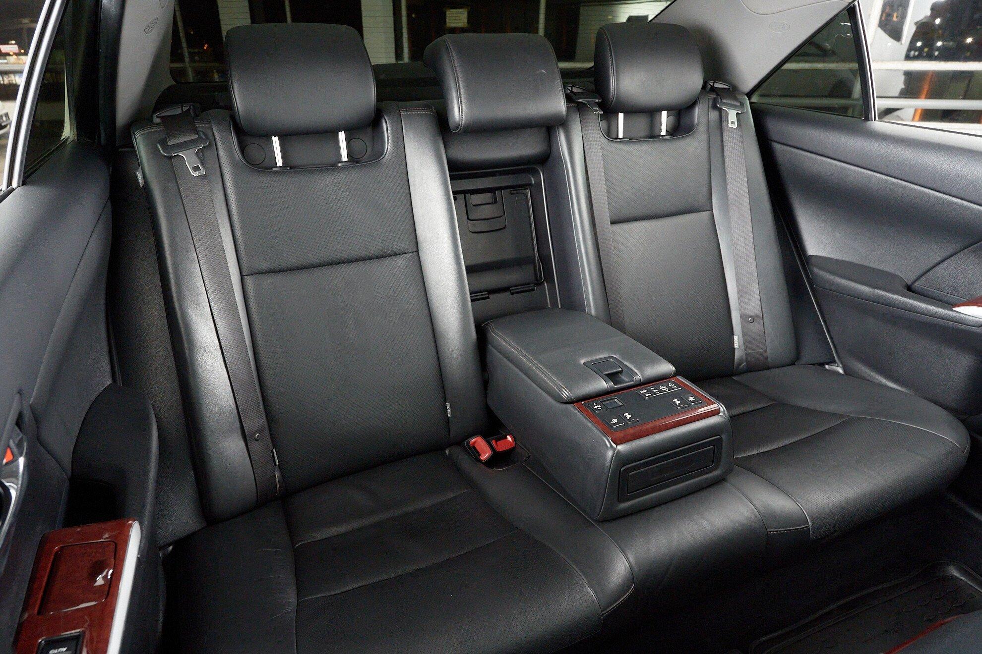 Toyota Camry 2012, белый