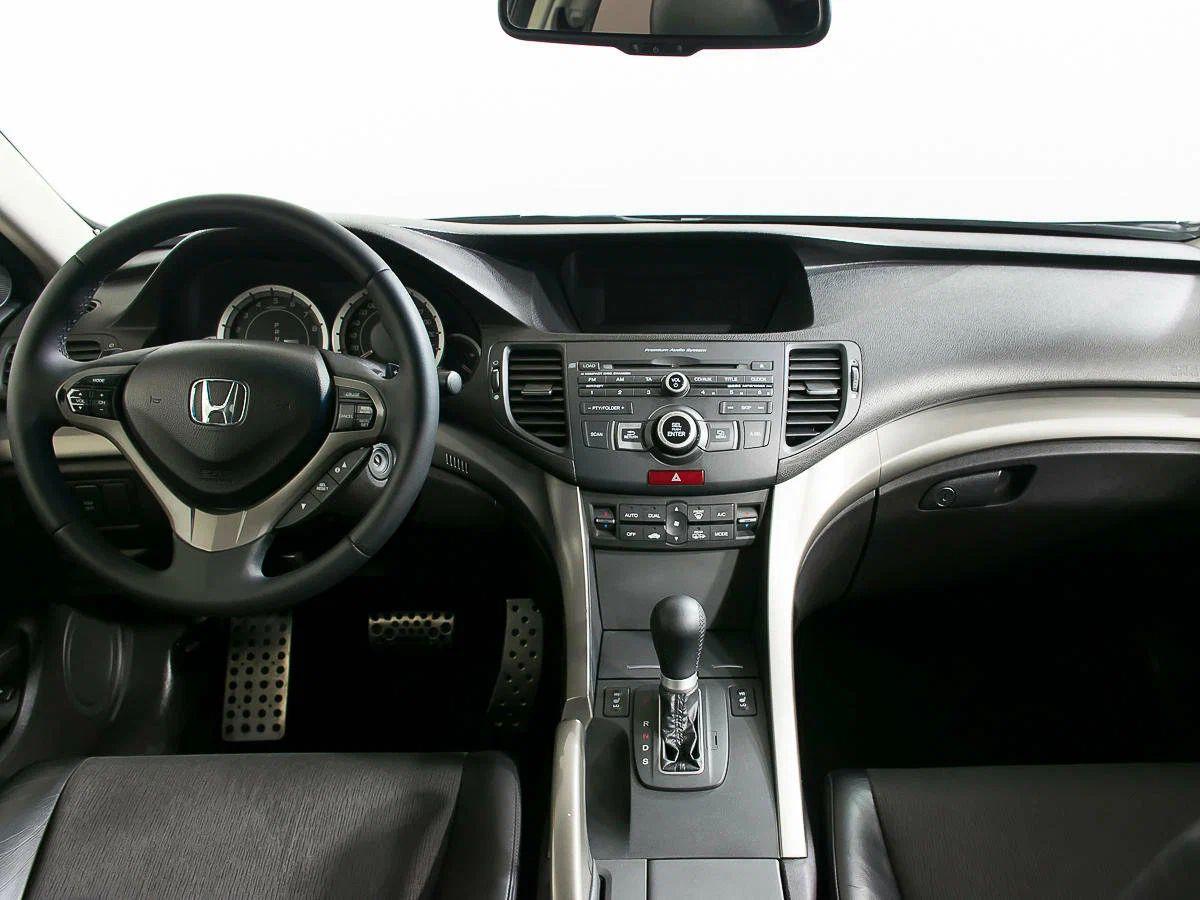 Honda Accord 2010, серый