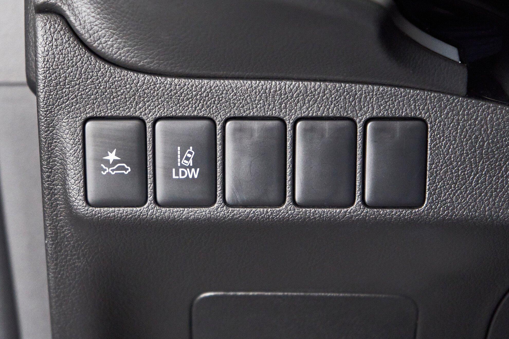 Mitsubishi Outlander 2019, серый