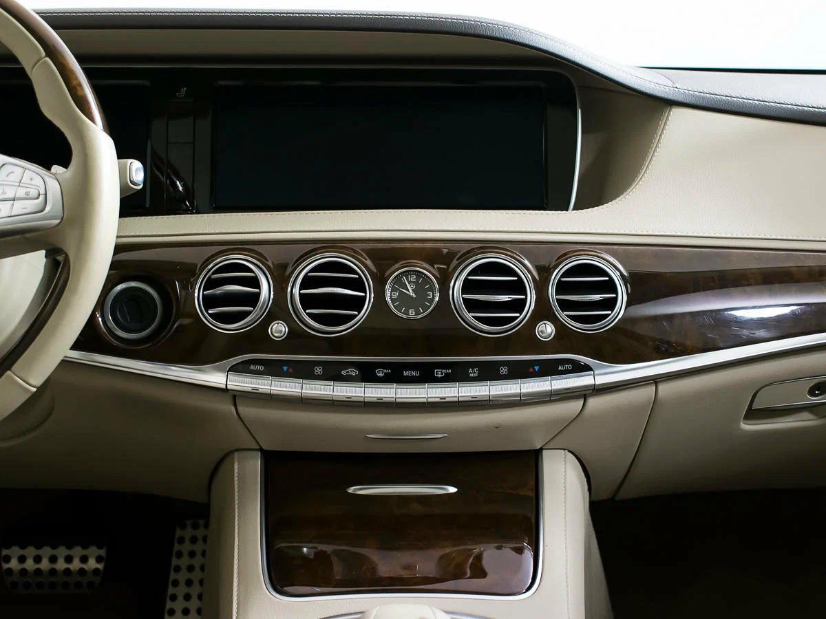 Mercedes-Benz S-Класс 2015, белый