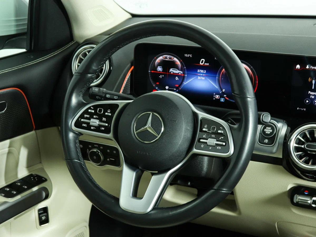 Mercedes-Benz GLB 2021, белый