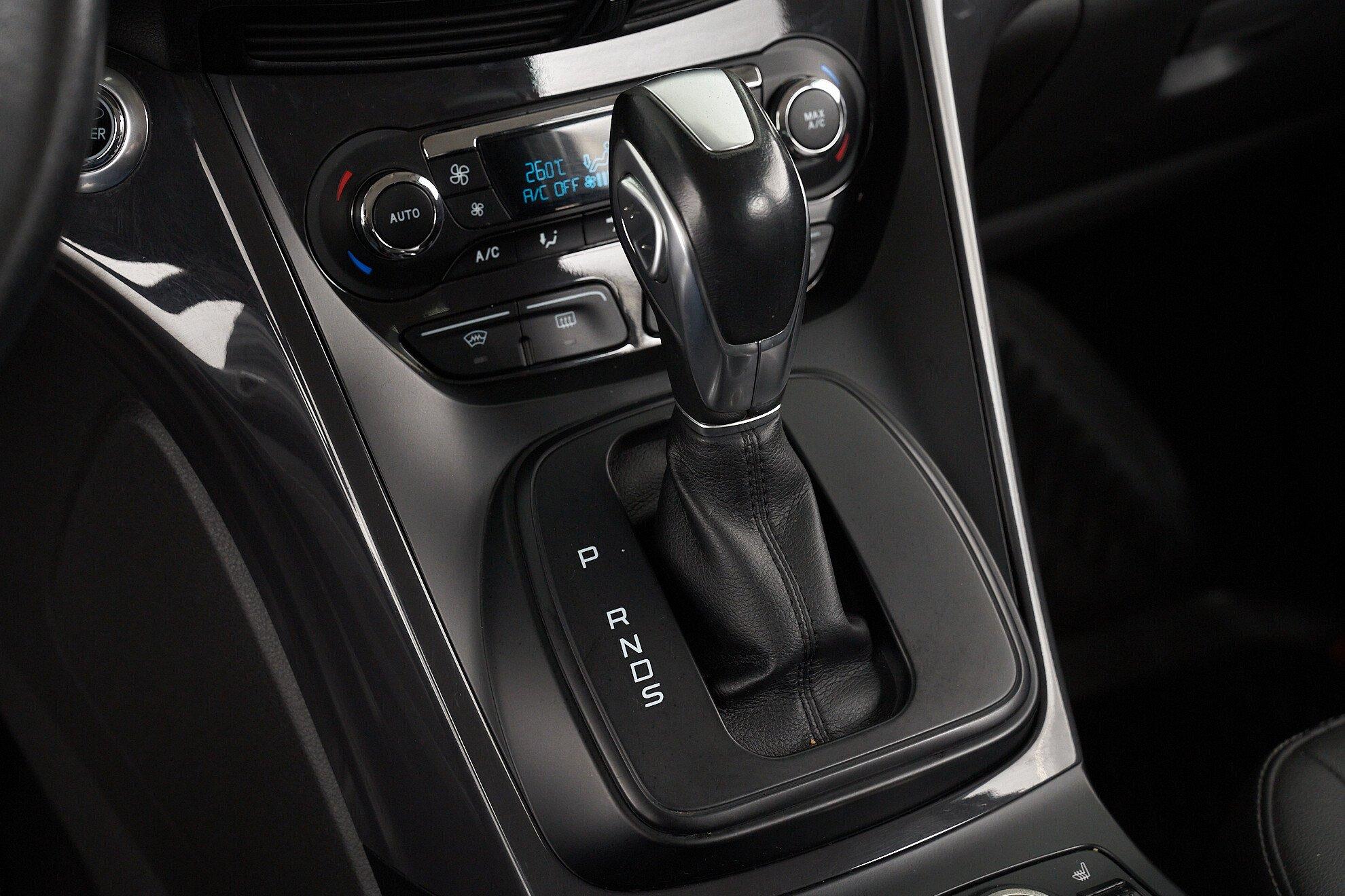 Ford Kuga 2014, черный