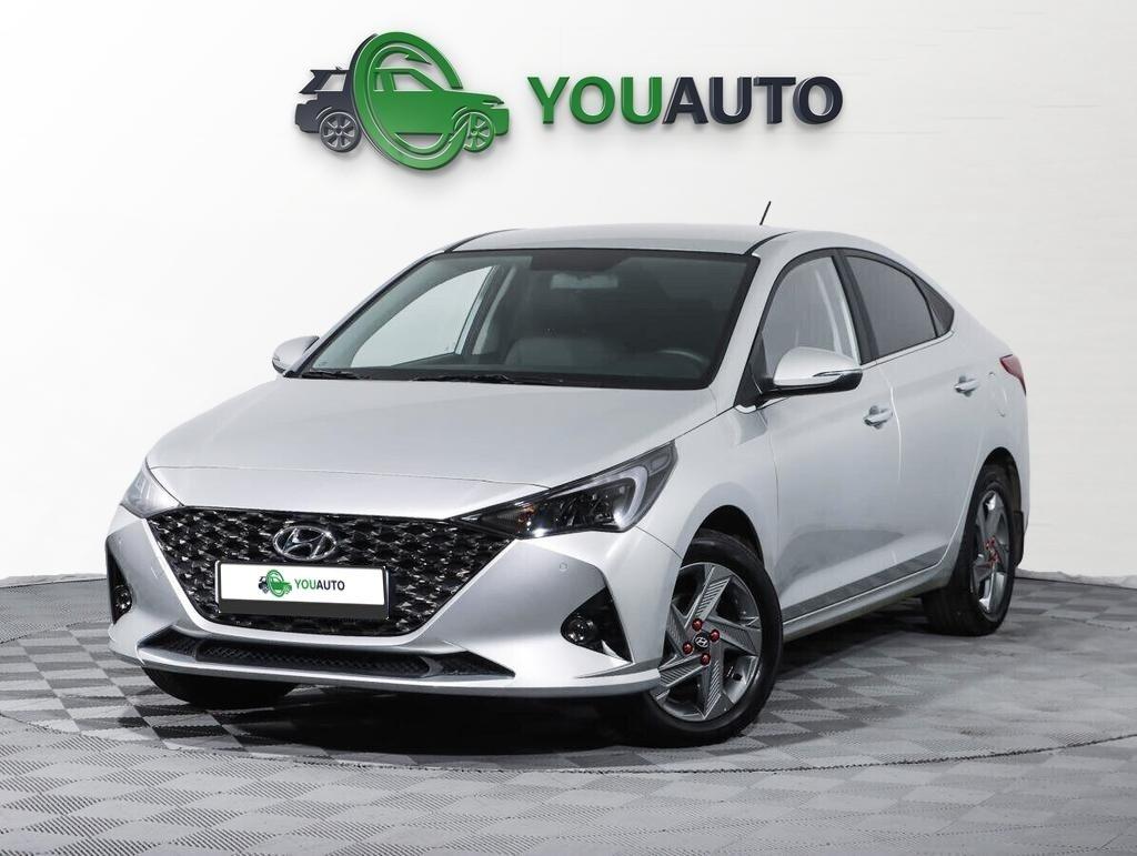 Hyundai Solaris 2022, серебряный