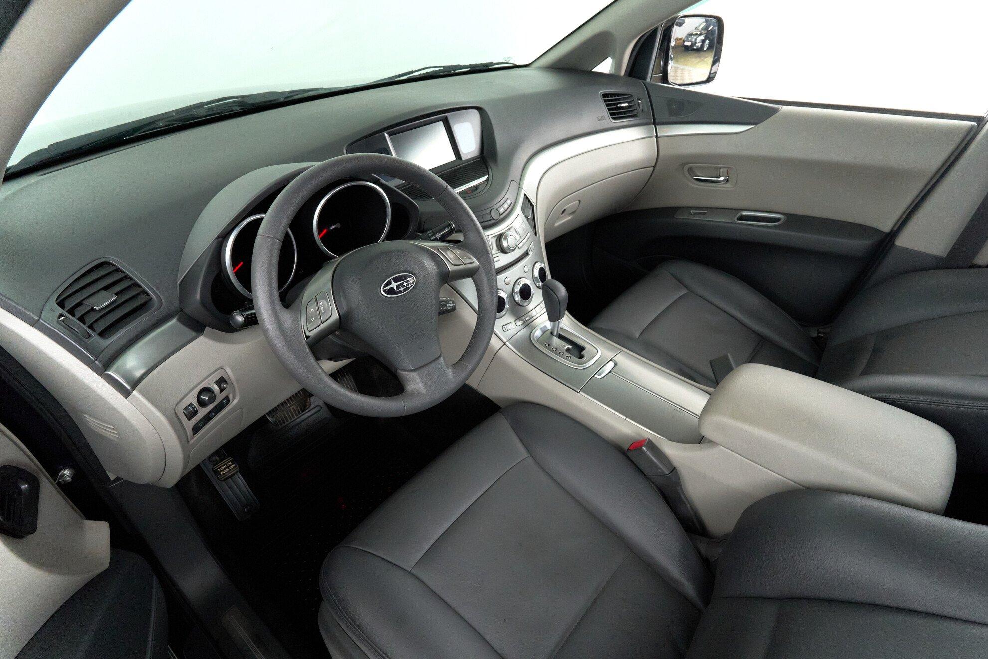 Subaru Tribeca 2011, серый