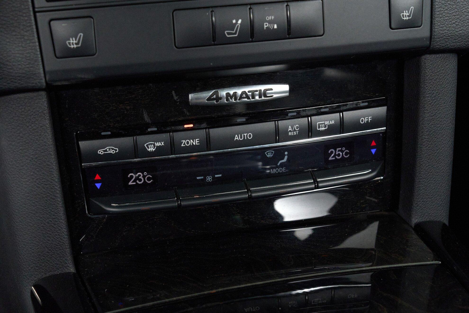 Mercedes-Benz E-Класс 2012, белый