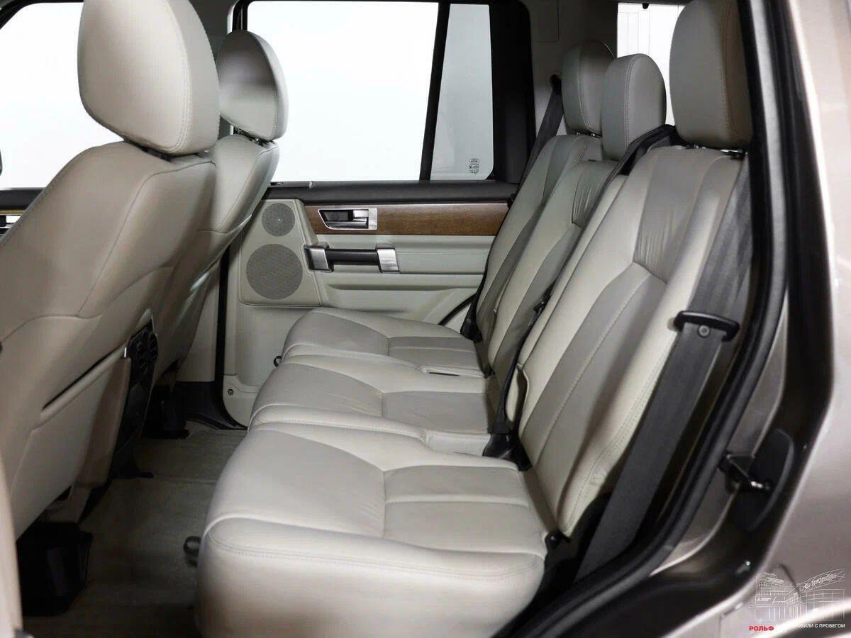 Land Rover Discovery 2009, коричневый
