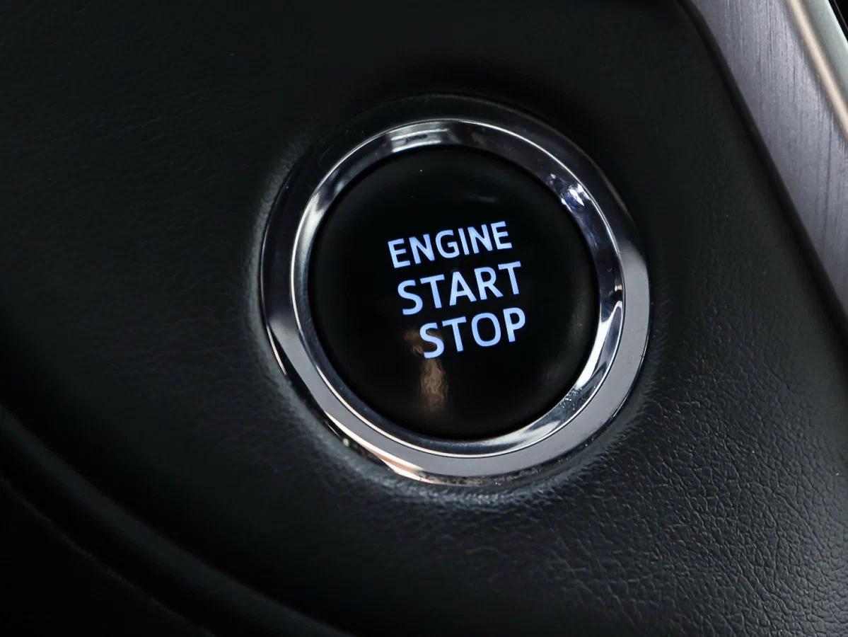 Toyota Land Cruiser 2019, черный
