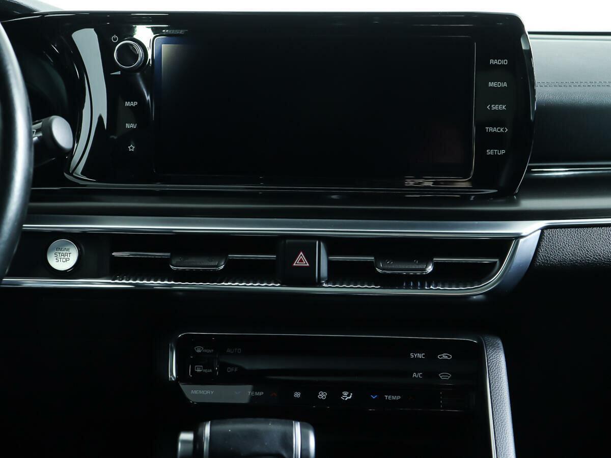 Kia K5 2022, черный