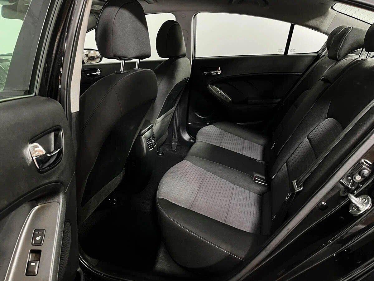 Kia Cerato 2019, черный