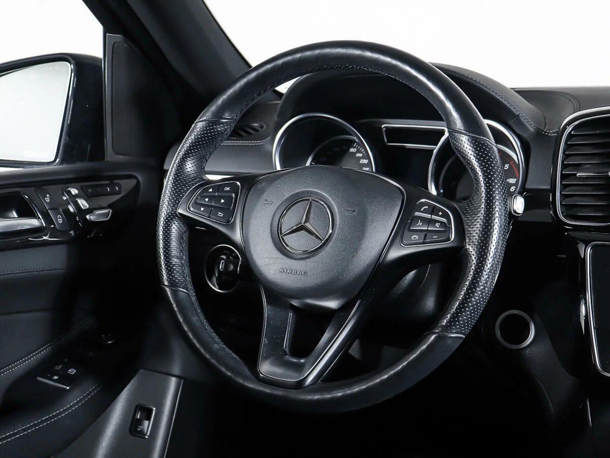 Mercedes-Benz GLE 2018, серый